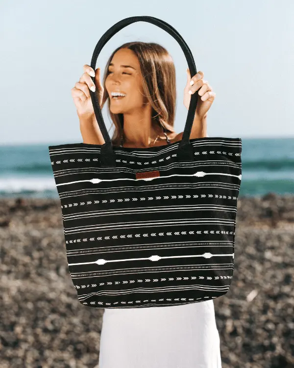 Alternative view of Santa Fe Beach Tote | Sand Cloud