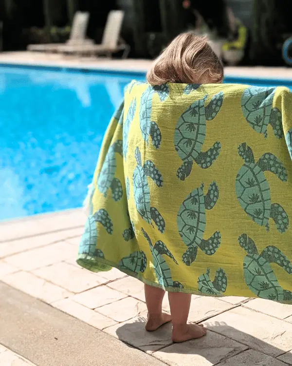 Alternative view of Turtle Walk Kids Towel | Sand Cloud