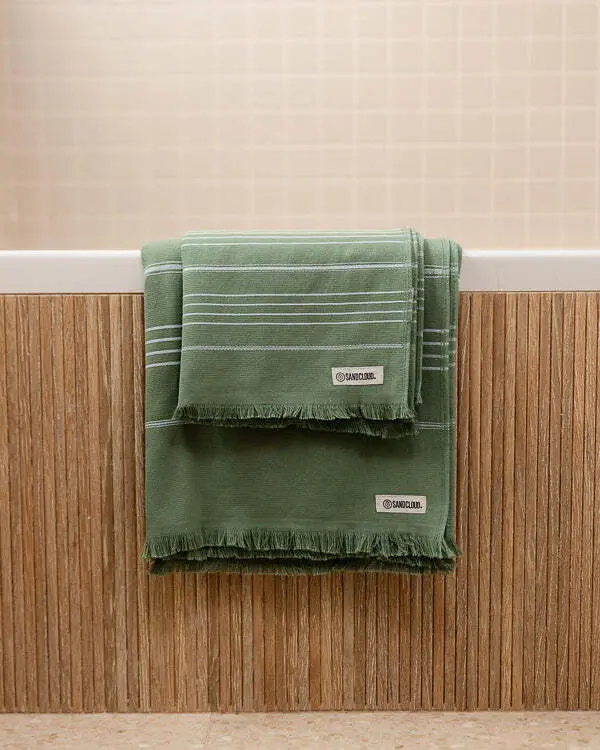Alternative view of Classic XL Bath Bundle - Hedge Green | Sand Cloud