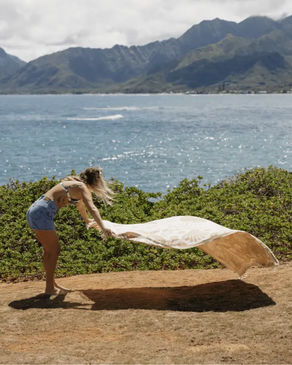 Alternative view of Bolton Blanket | Sand Cloud