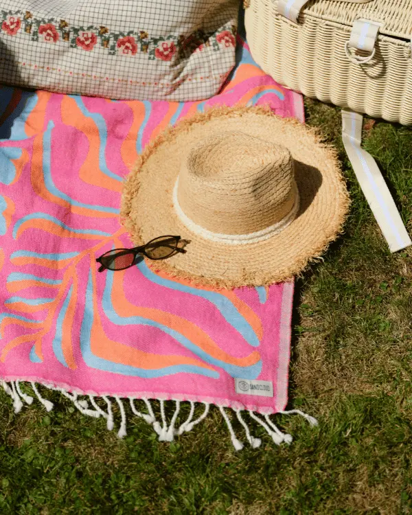 Painted Daisies Blanket | Sand Cloud - Image 4